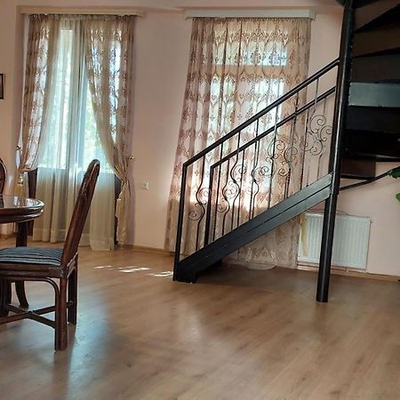 Anano Apartment On Botanikuri 트빌리시 외부 사진